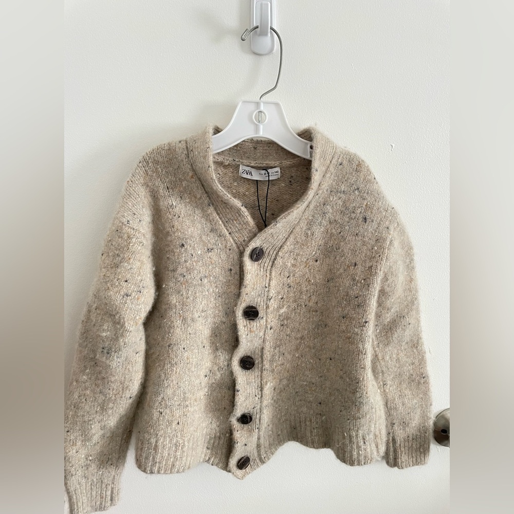 Cute brown / beige cardigan from Zara